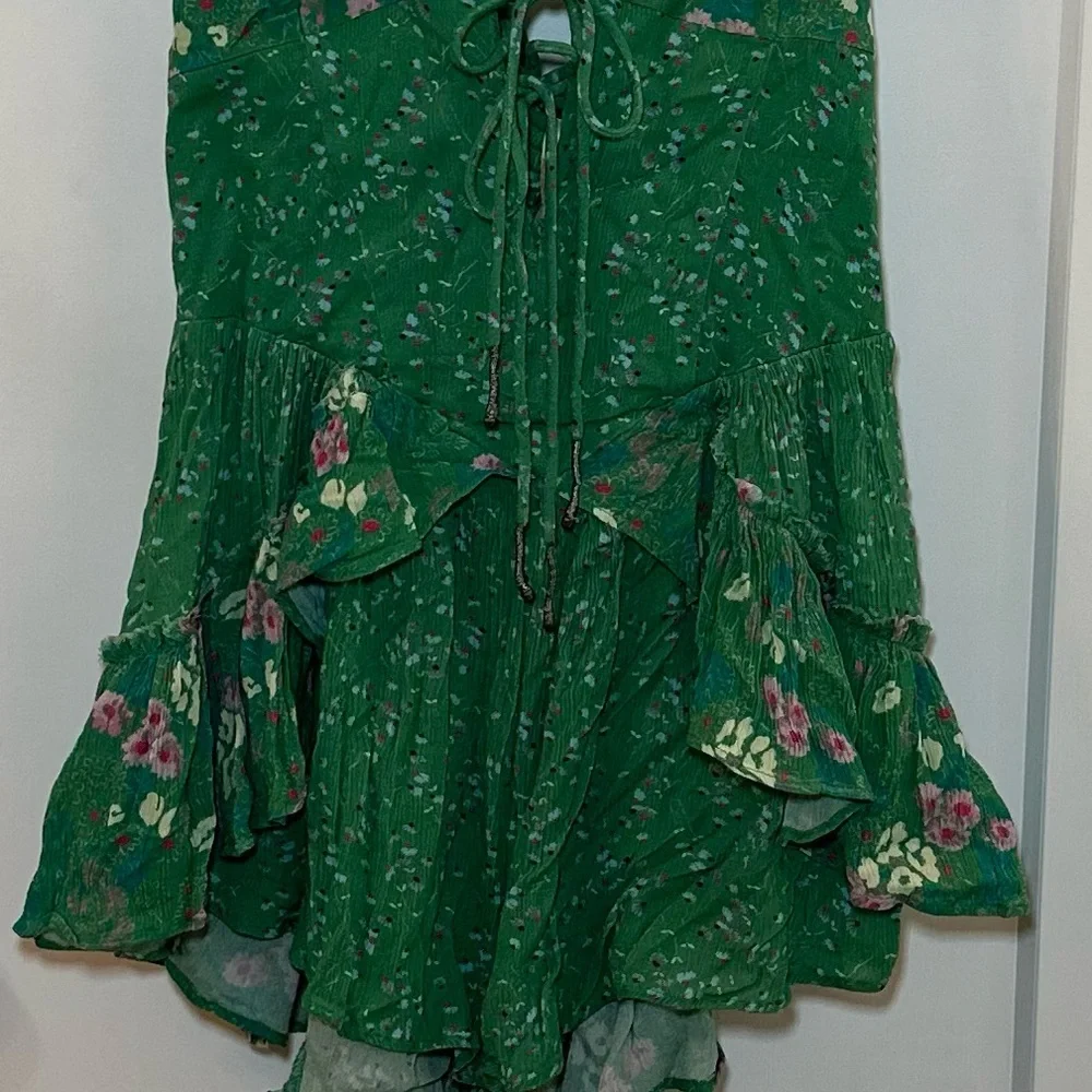 Free people brand new never worn Green Floral Romper with Spaghetti Straps - Picture 6 of 8